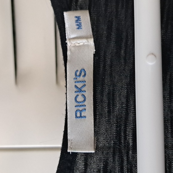 Sz M Black Rickis sleeveless top with smocking on scoop front - Picture 2 of 5